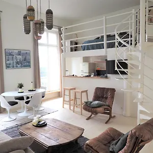 Le Bigorneau , At 20m And Free Private Carpark Apartamento