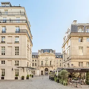 Hotel Grand Du Palais Royal