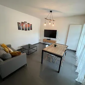 Le Tresum Joli T2 Avec Garage A 100m Du Apartamento